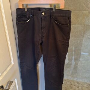 Banana republic traveler